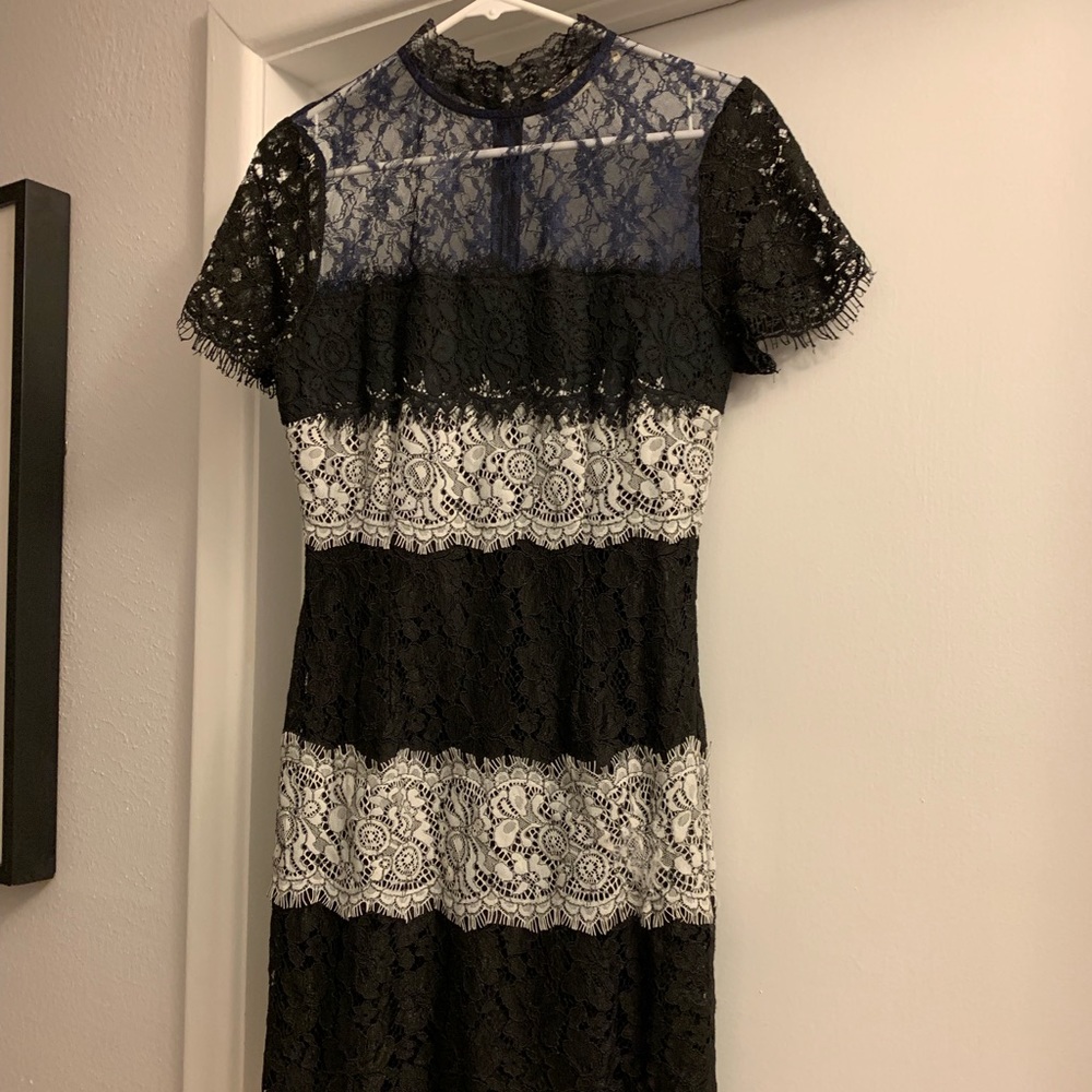 Gorgeous Everleigh dress from Nordstrom’s.